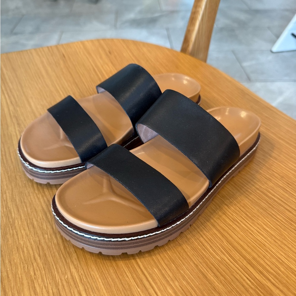 WORN ONCE- Madewell Black and Brown Leather Sandals - SIZE 6.5 but runs small